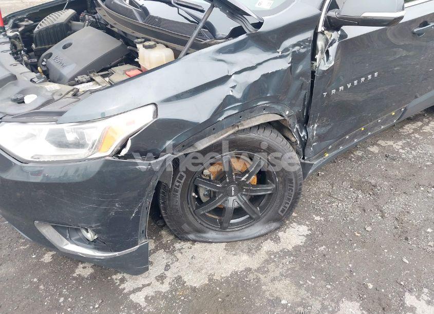 Photo 6 of 2018 Chevrolet Traverse 1LT (VIN 1GNERGKWXJJ258244)