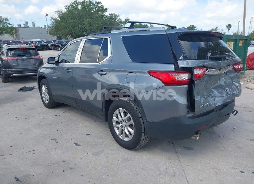 Photo 3 of 2018 Chevrolet Traverse 1LT (VIN 1GNERGKWXJJ259619)