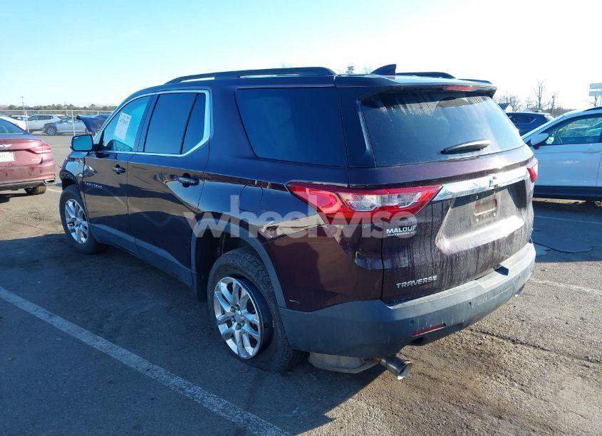 Photo 3 of 2019 Chevrolet Traverse 1LT (VIN 1GNERGKWXKJ101105)