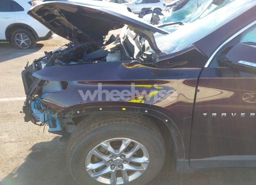 Photo 6 of 2019 Chevrolet Traverse 1LT (VIN 1GNERGKWXKJ101105)