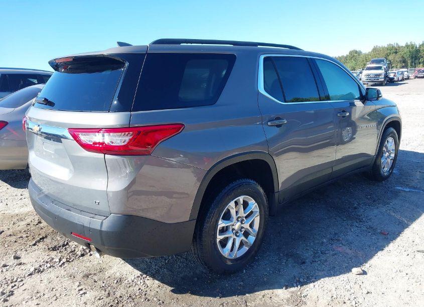 Photo 4 of 2019 Chevrolet Traverse 1LT (VIN 1GNERGKWXKJ106398)