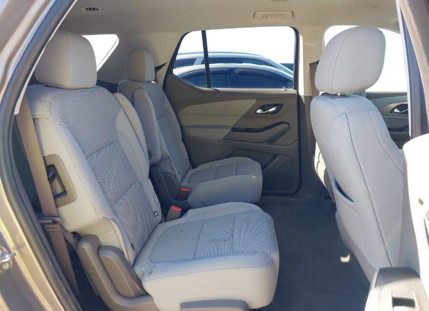 Photo 8 of 2019 Chevrolet Traverse 1LT (VIN 1GNERGKWXKJ106398)