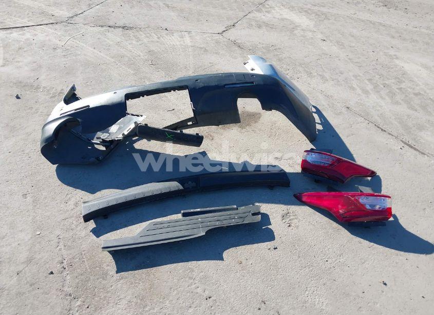 Photo 12 of 2020 Chevrolet Traverse FWD LT CLOTH (VIN 1GNERGKWXLJ107617)