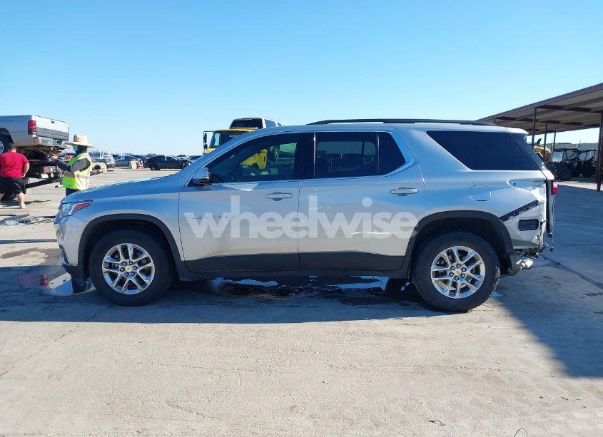 Photo 15 of 2020 Chevrolet Traverse FWD LT CLOTH (VIN 1GNERGKWXLJ107617)