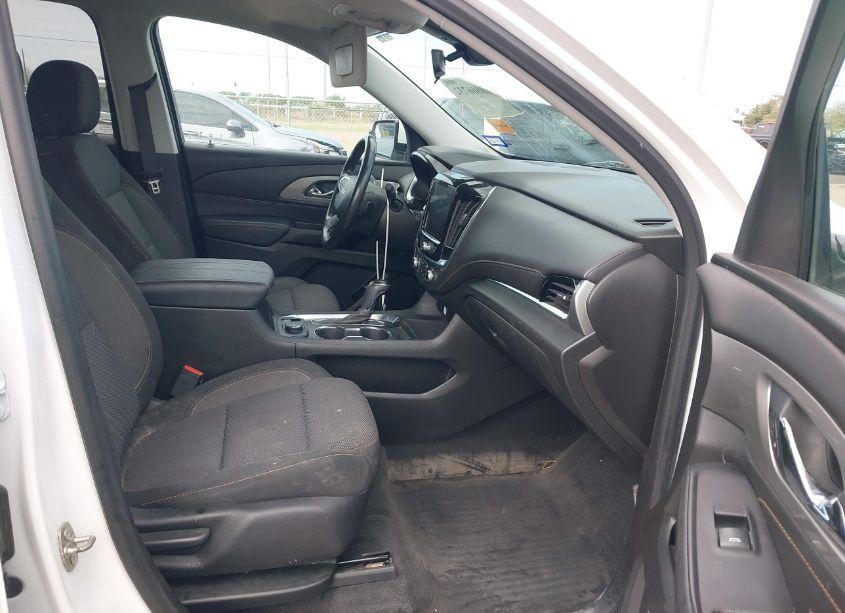 Photo 5 of 2020 Chevrolet Traverse FWD LT CLOTH (VIN 1GNERGKWXLJ300480)
