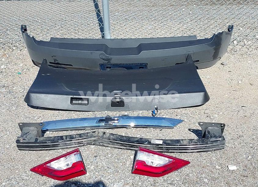 Photo 12 of 2021 Chevrolet Traverse FWD LT CLOTH (VIN 1GNERGKWXMJ132941)