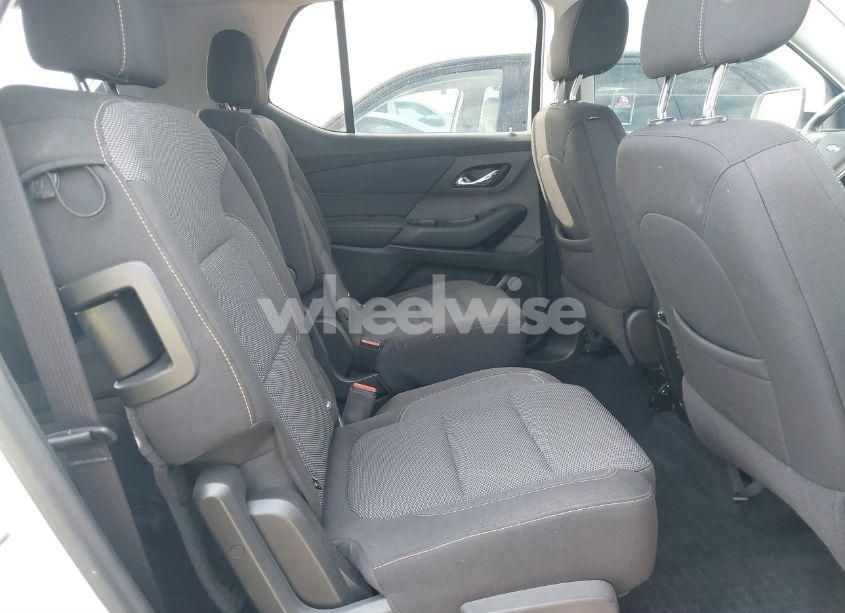 Photo 8 of 2021 Chevrolet Traverse FWD LT CLOTH (VIN 1GNERGKWXMJ203586)