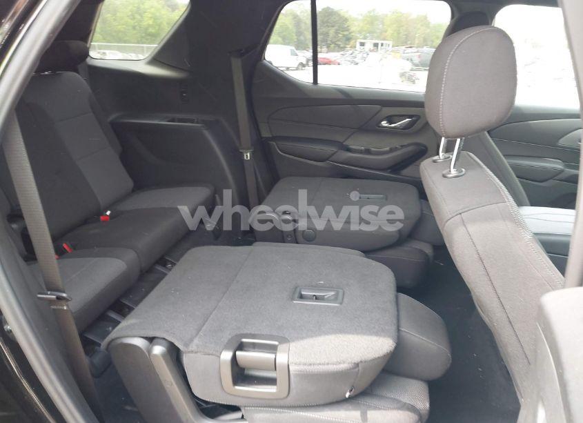 Photo 8 of 2022 Chevrolet Traverse FWD LT CLOTH (VIN 1GNERGKWXNJ116112)
