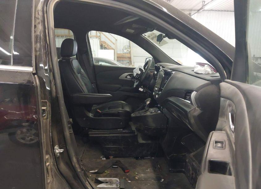 Photo 5 of 2023 Chevrolet Traverse FWD LT CLOTH (VIN 1GNERGKWXPJ125914)