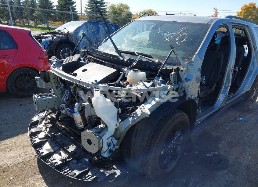 Photo 2 of 2023 Chevrolet Traverse FWD LT CLOTH (VIN 1GNERGKWXPJ301862)