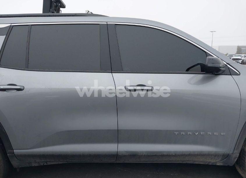 Photo 14 of 2025 Chevrolet Traverse FWD LT (VIN 1GNERGRS0SJ129076)