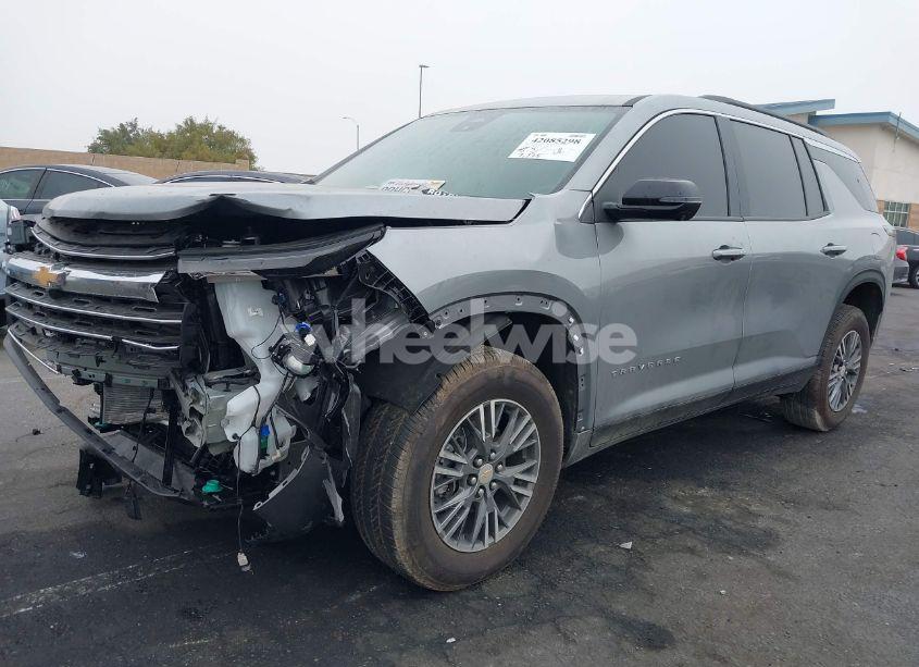 Photo 2 of 2025 Chevrolet Traverse FWD LT (VIN 1GNERGRS0SJ129076)