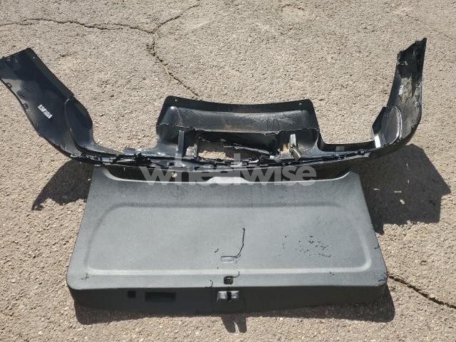 Photo 8 of 2025 CHEVROLET TRAVERSE LT (VIN 1GNERGRS0SJ148324)