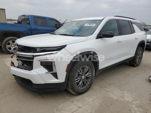 Photo 4 of 2025 CHEVROLET TRAVERSE LT (VIN 1GNERGRS1SJ125571)