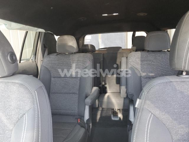 Photo 3 of 2025 CHEVROLET TRAVERSE LT (VIN 1GNERGRS1SJ148252)