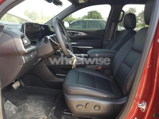 Photo 2 of 2025 CHEVROLET TRAVERSE LT (VIN 1GNERGRS2SJ133792)