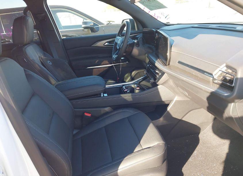 Photo 5 of 2025 Chevrolet Traverse FWD LT (VIN 1GNERGRS2SJ156893)