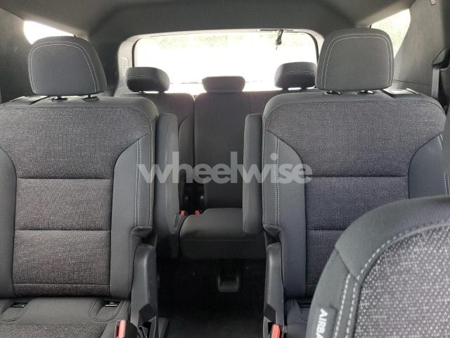 Photo 8 of 2025 CHEVROLET TRAVERSE LT (VIN 1GNERGRS3SJ126155)