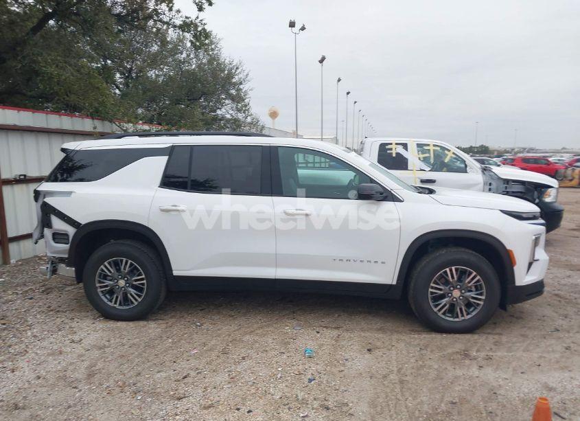 Photo 14 of 2025 Chevrolet Traverse FWD LT (VIN 1GNERGRS5SJ147203)