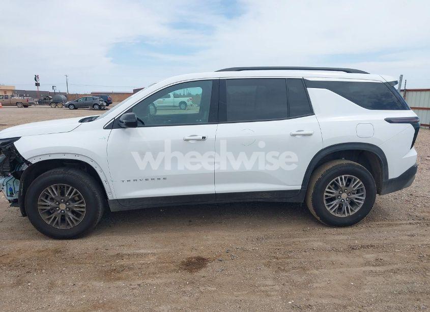 Photo 15 of 2025 Chevrolet Traverse FWD LT (VIN 1GNERGRS8SJ157305)