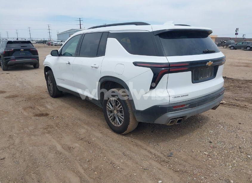Photo 3 of 2025 Chevrolet Traverse FWD LT (VIN 1GNERGRS8SJ157305)