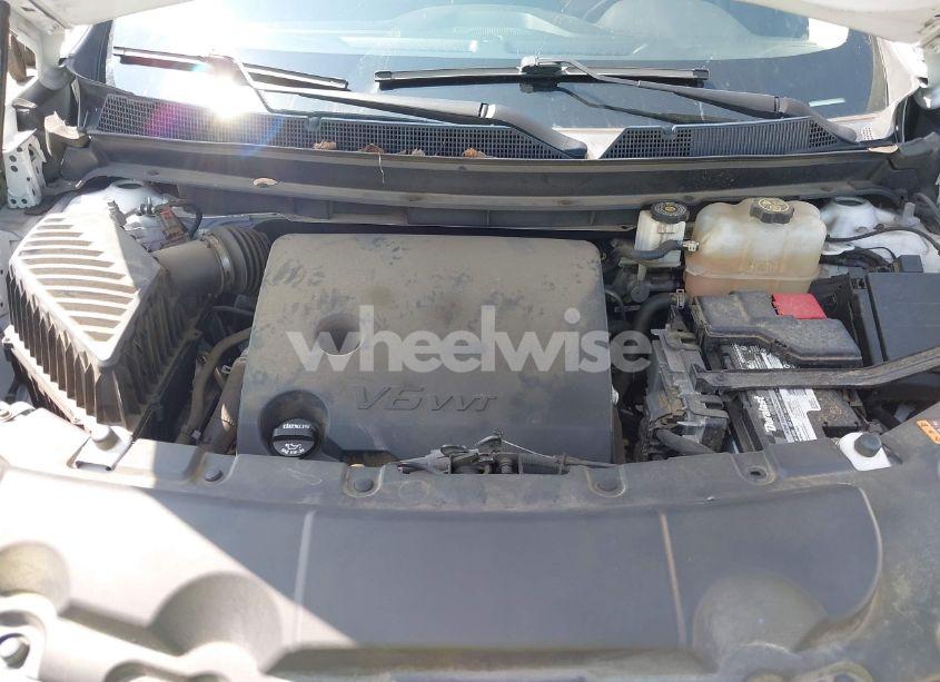 Photo 10 of 2018 Chevrolet Traverse 3LT (VIN 1GNERHKW0JJ157834)