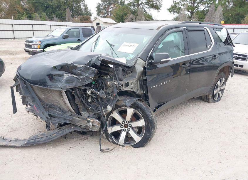 Photo 2 of 2019 Chevrolet Traverse 3LT (VIN 1GNERHKW0KJ131400)