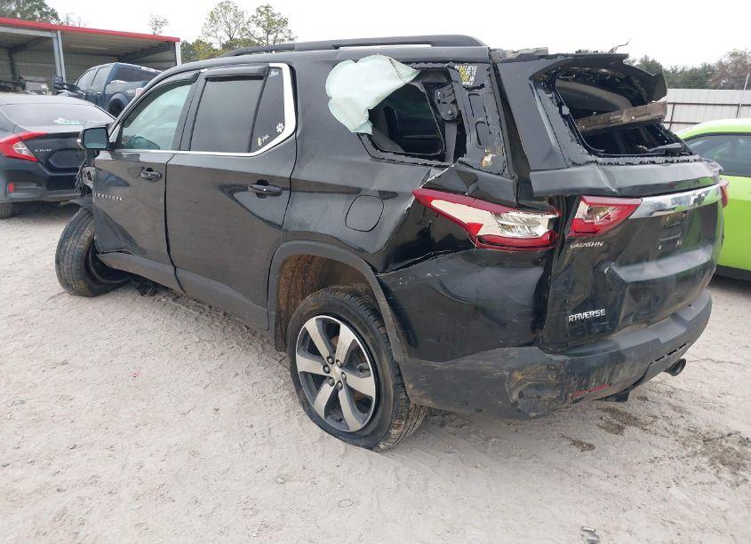 Photo 3 of 2019 Chevrolet Traverse 3LT (VIN 1GNERHKW0KJ131400)