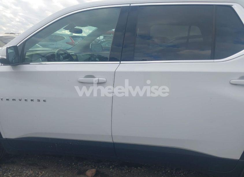 Photo 15 of 2019 Chevrolet Traverse 3LT (VIN 1GNERHKW0KJ248653)