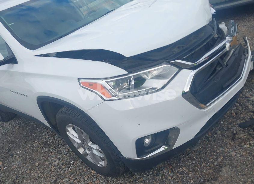 Photo 18 of 2019 Chevrolet Traverse 3LT (VIN 1GNERHKW0KJ248653)