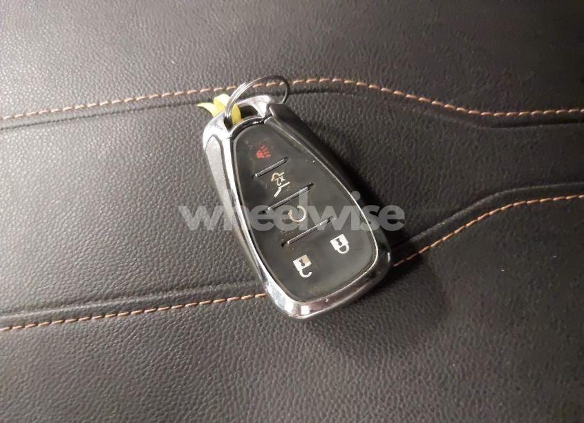 Photo 11 of 2019 Chevrolet Traverse 3LT (VIN 1GNERHKW1KJ140266)