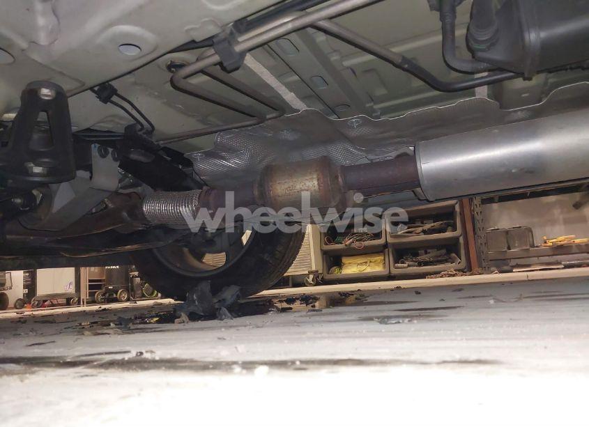 Photo 20 of 2019 Chevrolet Traverse 3LT (VIN 1GNERHKW1KJ140266)