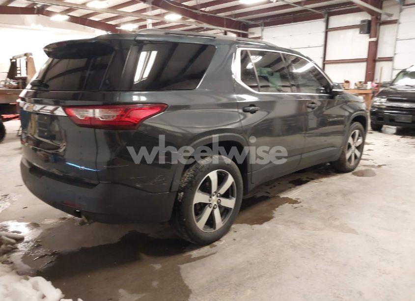 Photo 4 of 2019 Chevrolet Traverse 3LT (VIN 1GNERHKW1KJ140266)