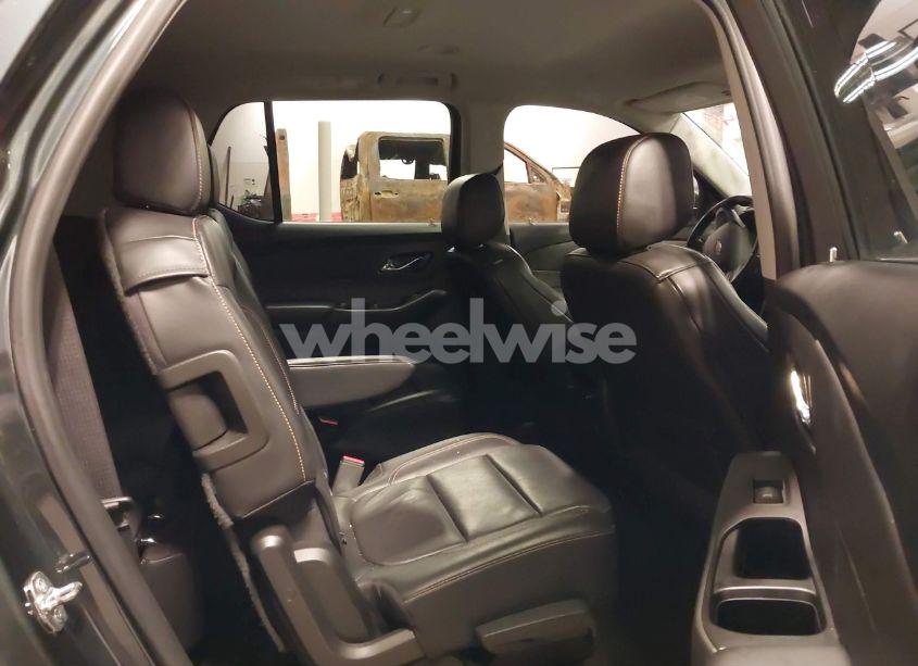 Photo 8 of 2019 Chevrolet Traverse 3LT (VIN 1GNERHKW1KJ140266)