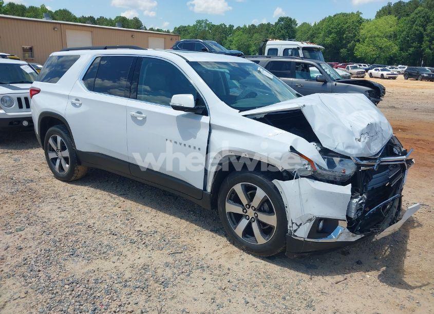 2019 Chevrolet Traverse 3LT (VIN 1GNERHKW1KJ193338) main photo