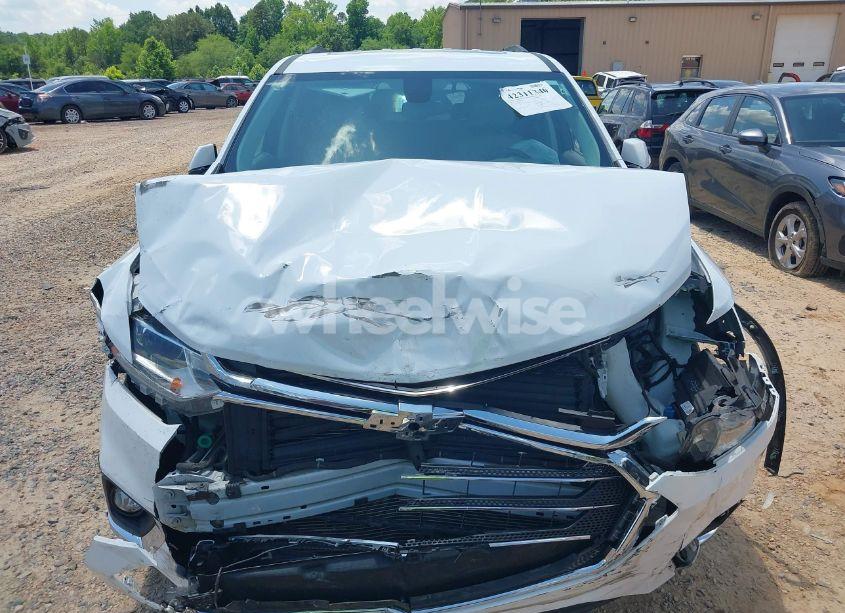 Photo 12 of 2019 Chevrolet Traverse 3LT (VIN 1GNERHKW1KJ193338)