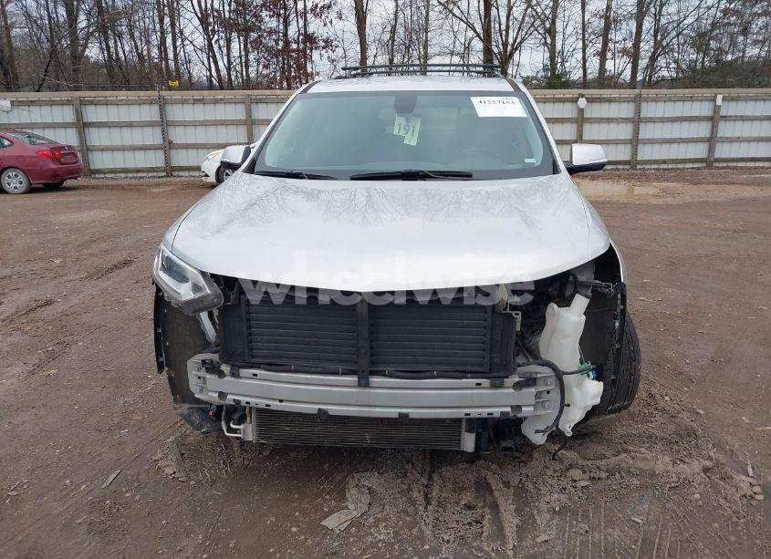 Photo 12 of 2019 Chevrolet Traverse 3LT (VIN 1GNERHKW1KJ236835)