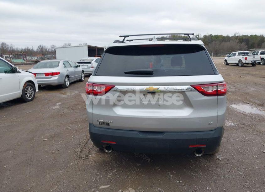 Photo 16 of 2019 Chevrolet Traverse 3LT (VIN 1GNERHKW1KJ236835)