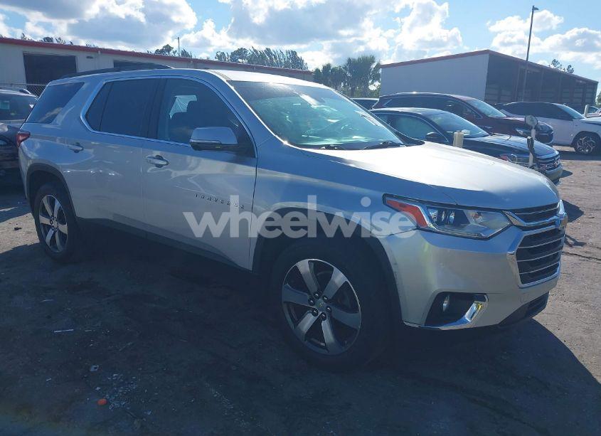 2020 Chevrolet Traverse FWD LT LEATHER (VIN 1GNERHKW1LJ245617) main photo