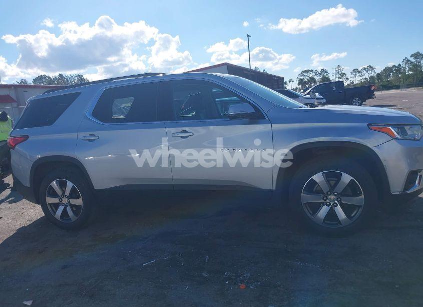 Photo 13 of 2020 Chevrolet Traverse FWD LT LEATHER (VIN 1GNERHKW1LJ245617)