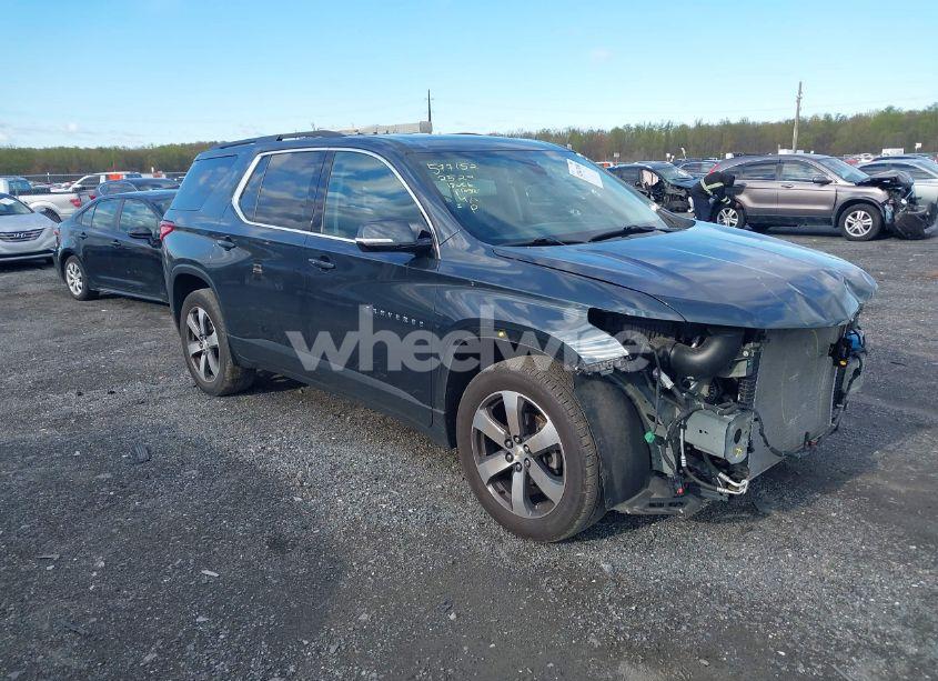 2019 Chevrolet Traverse 3LT (VIN 1GNERHKW2KJ136338) main photo