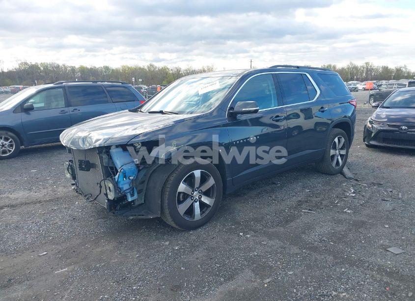 Photo 2 of 2019 Chevrolet Traverse 3LT (VIN 1GNERHKW2KJ136338)