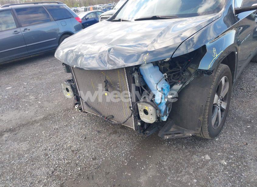 Photo 6 of 2019 Chevrolet Traverse 3LT (VIN 1GNERHKW2KJ136338)