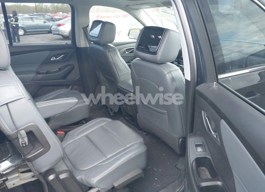 Photo 8 of 2019 Chevrolet Traverse 3LT (VIN 1GNERHKW2KJ136338)