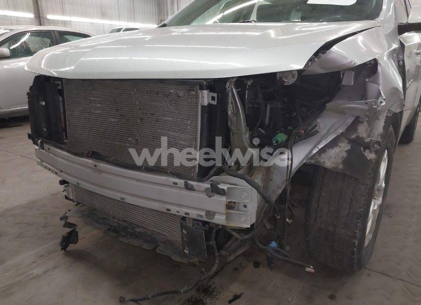 Photo 6 of 2019 Chevrolet Traverse 3LT (VIN 1GNERHKW2KJ166133)