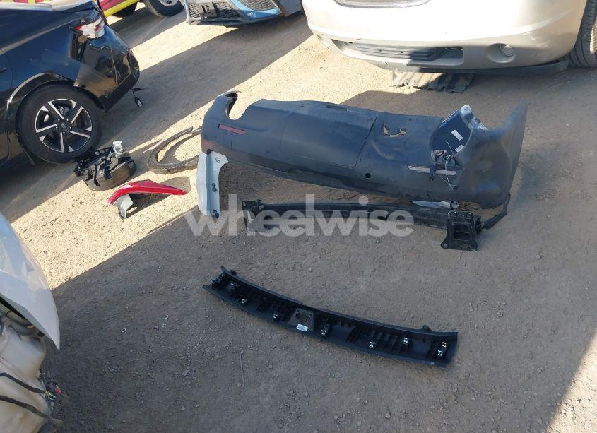 Photo 12 of 2019 Chevrolet Traverse 3LT (VIN 1GNERHKW2KJ235242)