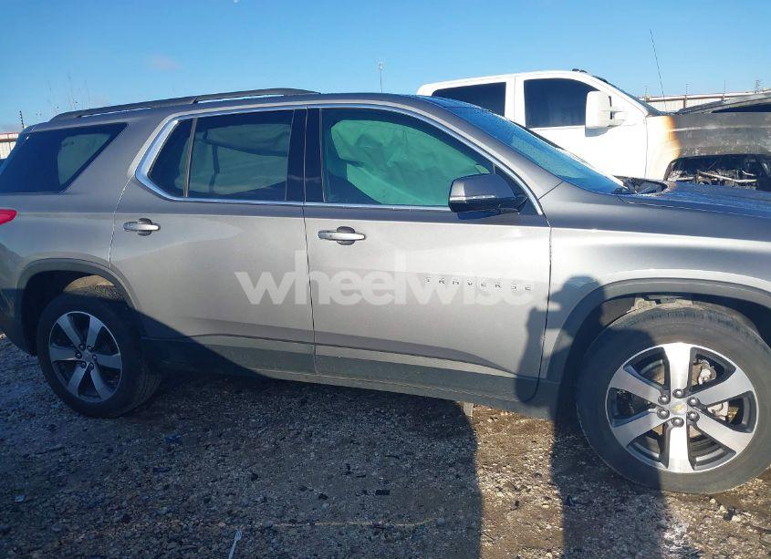 Photo 13 of 2019 Chevrolet Traverse 3LT (VIN 1GNERHKW2KJ286577)