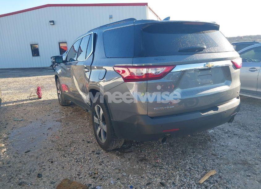 Photo 3 of 2019 Chevrolet Traverse 3LT (VIN 1GNERHKW2KJ286577)