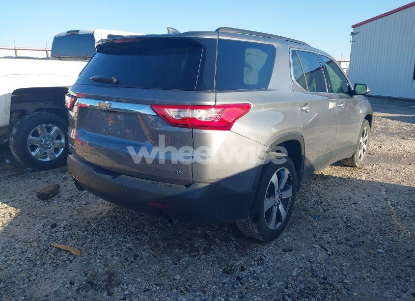 Photo 4 of 2019 Chevrolet Traverse 3LT (VIN 1GNERHKW2KJ286577)