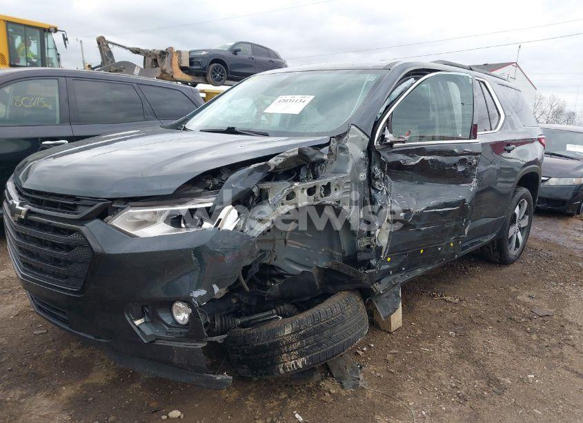 Photo 6 of 2019 Chevrolet Traverse 3LT (VIN 1GNERHKW3KJ218157)